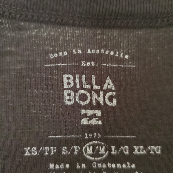 Billabong T-Shirt - Picture 2 of 3